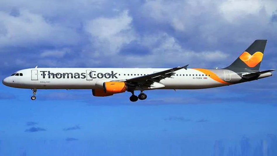 British travel firm Thomas Cook collapsed into bankruptcy on Monday, leaving some 600,000 holidaymakers stranded overseas, while its 22,000 staff are now out of a job British travel firm Thomas Cook collapsed into bankruptcy on Monday, leaving some 600,000 holidaymakers stranded overseas, while its 22,000 staff are now out of a job