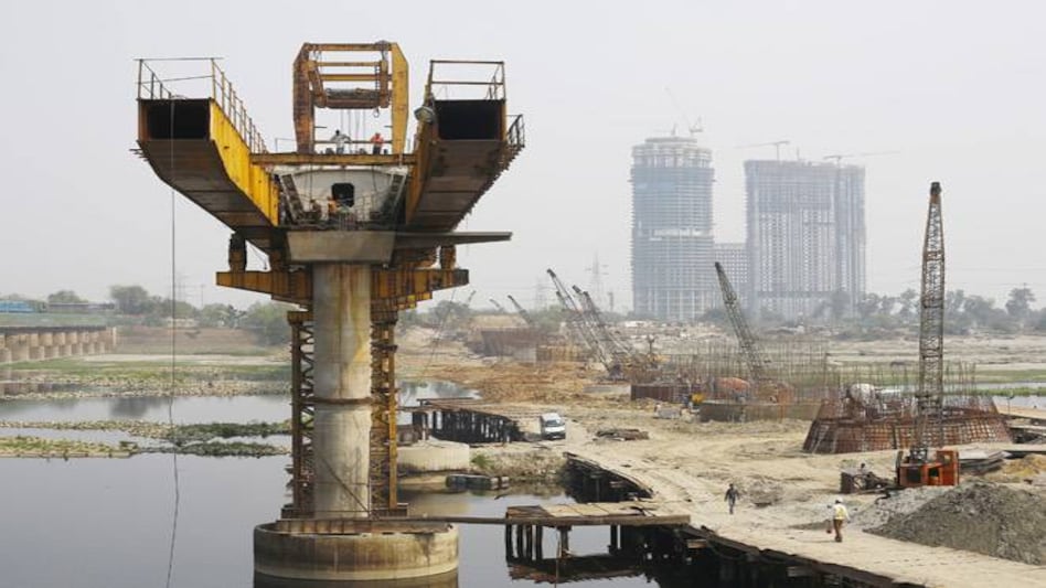 Cost overruns in delayed infrastructure projects Cost overruns in delayed infrastructure projects