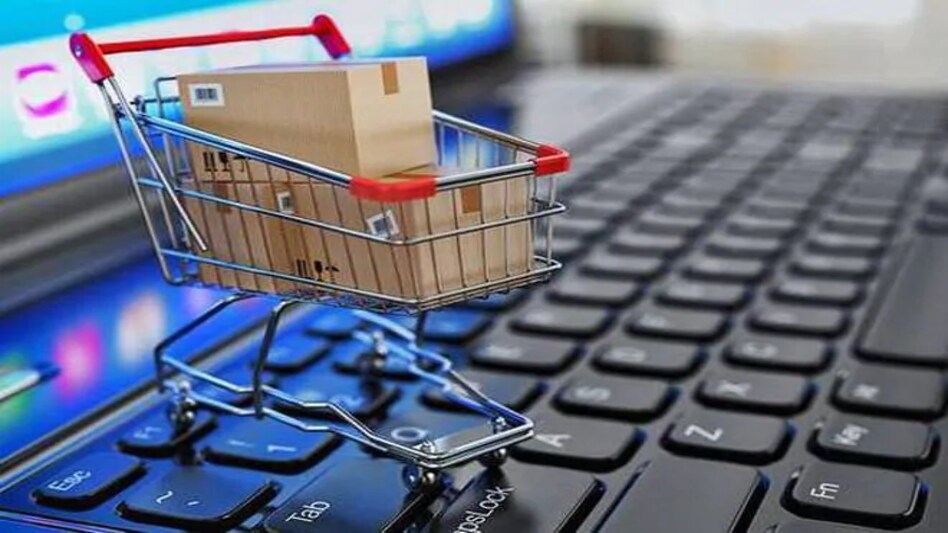 E-commerce companies comprising the likes of Flipkart, Snapedeal and Amazon sold goods worth Rs 19,000 crore ($3 billion) during the six-day festive sales, according to a RedSeer Consulting report E-commerce companies comprising the likes of Flipkart, Snapedeal and Amazon sold goods worth Rs 19,000 crore ($3 billion) during the six-day festive sales, according to a RedSeer Consulting report