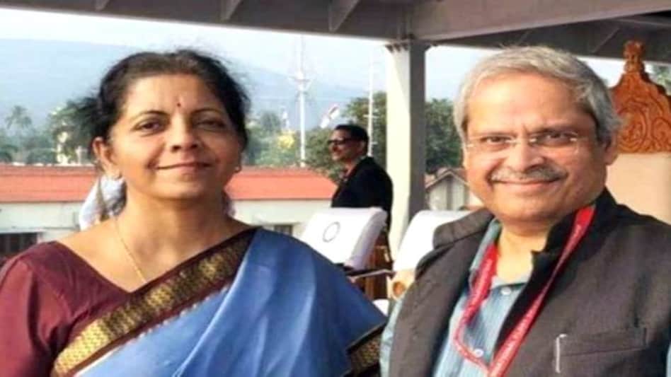 FM Sitharaman's husband Parakala Prabhakar criticises BJP govt over economic slowdown FM Sitharaman's husband Parakala Prabhakar criticises BJP govt over economic slowdown