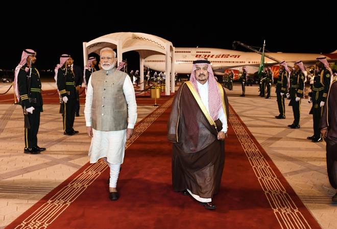 Pm Modi To Hold Bilateral Talk With King Salman In Saudi Arabia Businesstoday