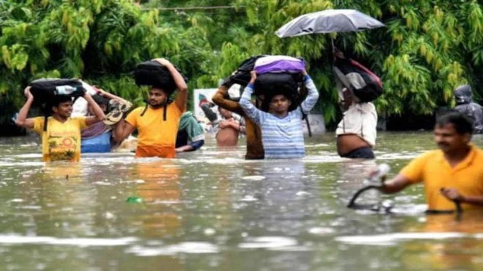 Several parts of Bihar and Uttar Pradesh were on Monday reeling from floods following incessant showers over the past few days, with the death toll in rain-related incidents mounting to 148 in the country. Several parts of Bihar and Uttar Pradesh were on Monday reeling from floods following incessant showers over the past few days, with the death toll in rain-related incidents mounting to 148 in the country.
