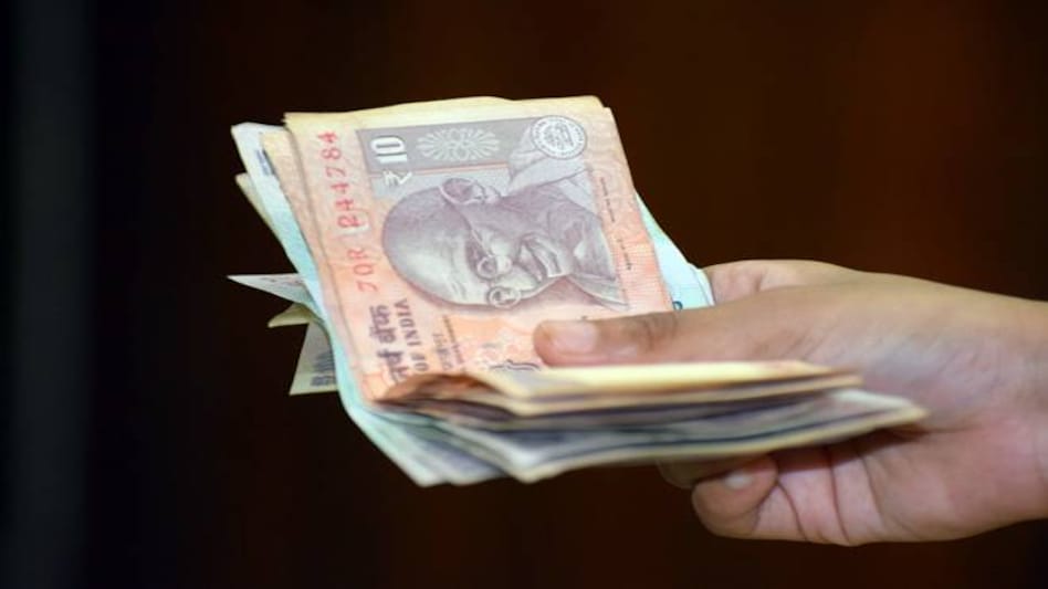 FPI invested Rs 3,800 crore in October FPI invested Rs 3,800 crore in October