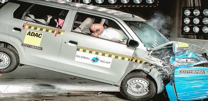 Datsun RediGo scores 1, Wagon R and Santro 2 stars in crash test Datsun RediGo scores 1, Wagon R and Santro 2 stars in crash test