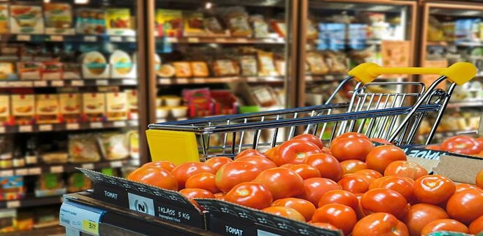 Tomato puree will be sold at Rs 25 for 200 gram pack (equivalent to 800 grams of fresh tomato) and at Rs 85 for 825 gram pack. Tomato puree will be sold at Rs 25 for 200 gram pack (equivalent to 800 grams of fresh tomato) and at Rs 85 for 825 gram pack.