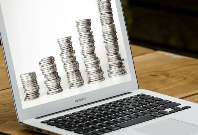 Forex reserves scale record high of $442.5 billion