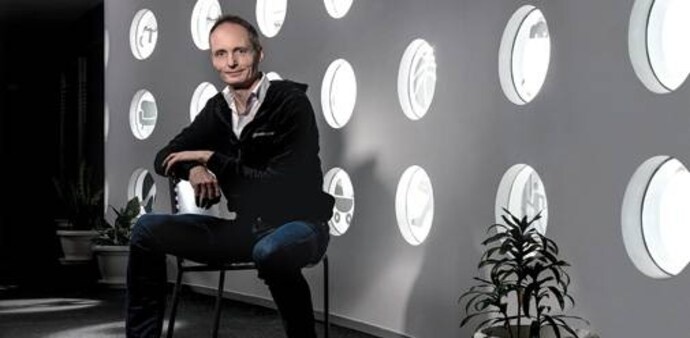 Martin Scheepbouwer CEO , OLX Group Martin Scheepbouwer CEO , OLX Group