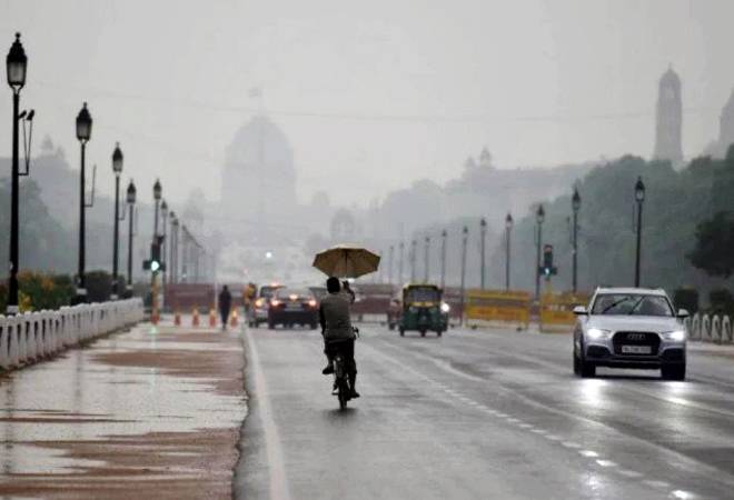 Delhi's AQI improved considerably from 'very poor' to 'poor' on Thursday Delhi's AQI improved considerably from 'very poor' to 'poor' on Thursday
