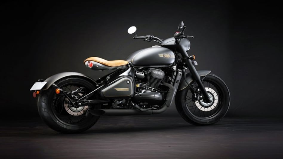 Jawa Perak has been launched with a BS-VI compliant 330cc engine Jawa Perak has been launched with a BS-VI compliant 330cc engine