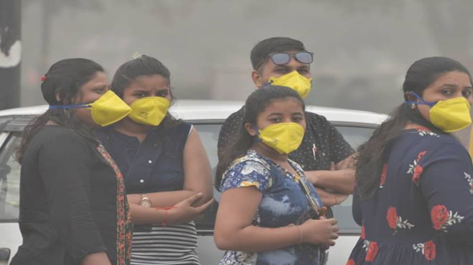 Delhi air pollution: After a brief relief last week, Delhi has seen a spike in pollution level since Monday. Delhi air pollution: After a brief relief last week, Delhi has seen a spike in pollution level since Monday.