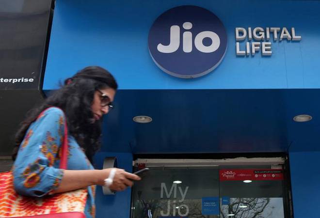 Mukesh Ambani-led Reliance Jio to hike tariffs in coming weeks Mukesh Ambani-led Reliance Jio to hike tariffs in coming weeks