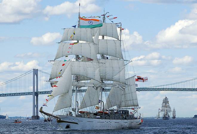 Indian ships to ban potato chips bags, bottles, other single-use plastics on board from Jan 1