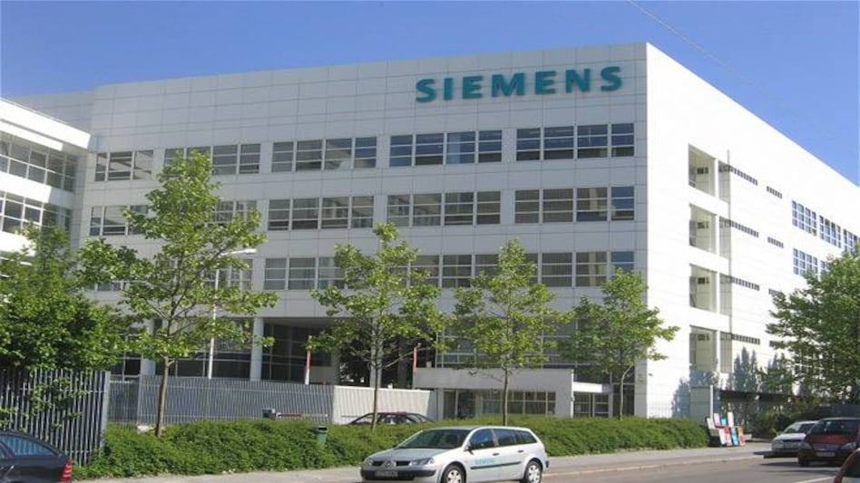 Based on the current business visibility, Siemens expects muted capex spending in the next couple of quarters by both public and private sectors Based on the current business visibility, Siemens expects muted capex spending in the next couple of quarters by both public and private sectors