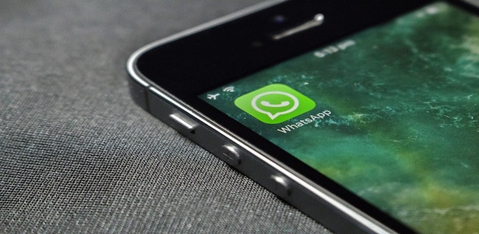 WhatsApp is getting close to the launch of dark theme WhatsApp is getting close to the launch of dark theme