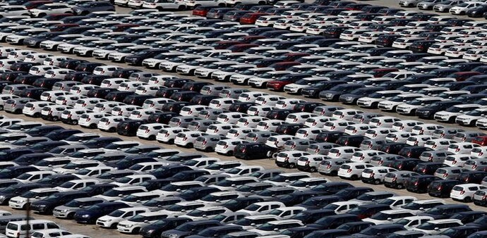 Auto sales decline in the April-November period Auto sales decline in the April-November period