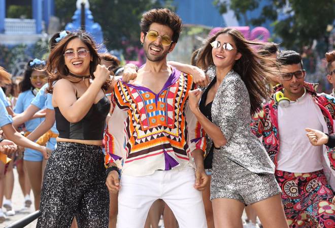 Pati Patni Aur Woh box office collection: The film also registered the highest weekend collection of any Kartik Aaryan movie so far. Pati Patni Aur Woh box office collection: The film also registered the highest weekend collection of any Kartik Aaryan movie so far.