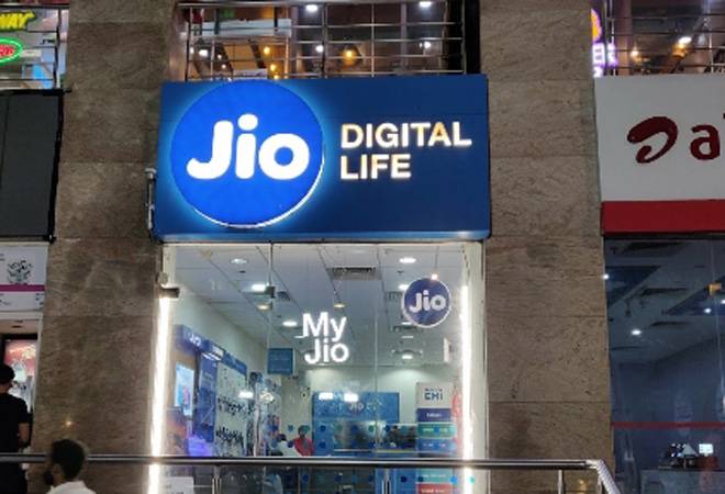 Reliance Jio brings back Rs 98, Rs 149 plans; offers up to 24GB data, free voice calls