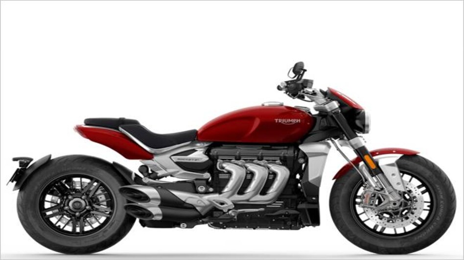 Triumph Rocket 3 R is available in two colors--Korosi Red and Phantom Black Triumph Rocket 3 R is available in two colors--Korosi Red and Phantom Black