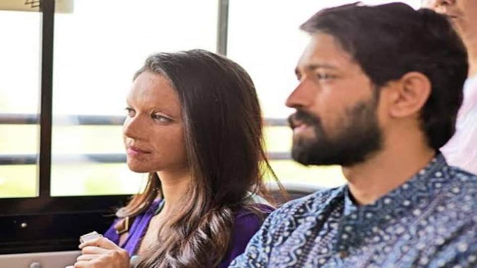 Deepika Padukone and Vikrant Massey in Chhapaak Deepika Padukone and Vikrant Massey in Chhapaak