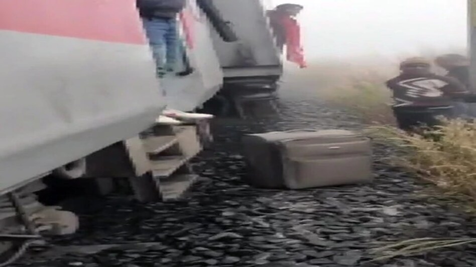 The accident took place at around 7 am today The accident took place at around 7 am today