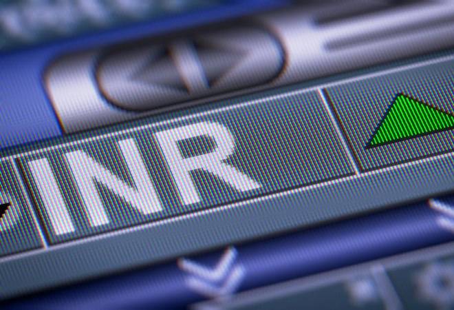 Rupee vs Dollar: Rupee rises 17 paise to 71.41 per dollar ahead of Economic Survey