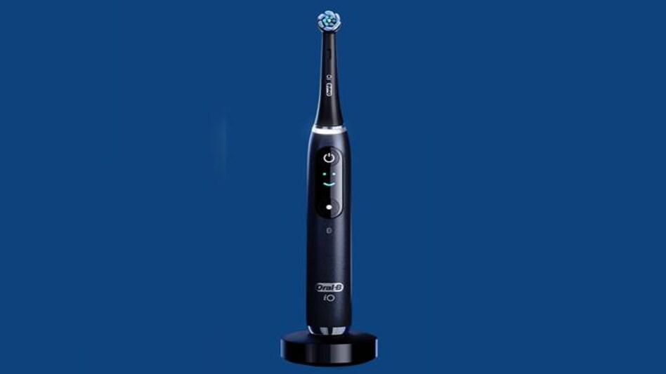 Oral-B iO features a frictionless magnetic drive for a smooth, quiet, cleaning experience Oral-B iO features a frictionless magnetic drive for a smooth, quiet, cleaning experience