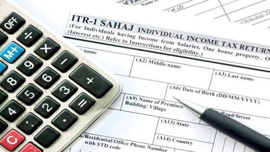 ITR-1 Sahaj form not for taxpayers spending Rs 1 lakh on electricity, Rs 2 lakh on foreign travel ITR-1 Sahaj form not for taxpayers spending Rs 1 lakh on electricity, Rs 2 lakh on foreign travel