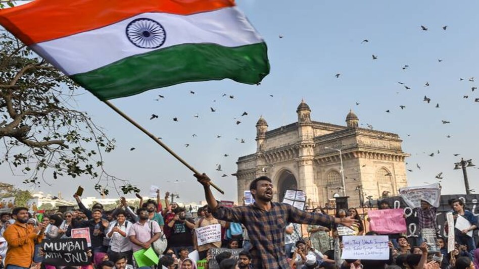 Students on the second of their protest at the Gateway of India to condemn the Sundays attack on the students of JNU Students on the second of their protest at the Gateway of India to condemn the Sundays attack on the students of JNU