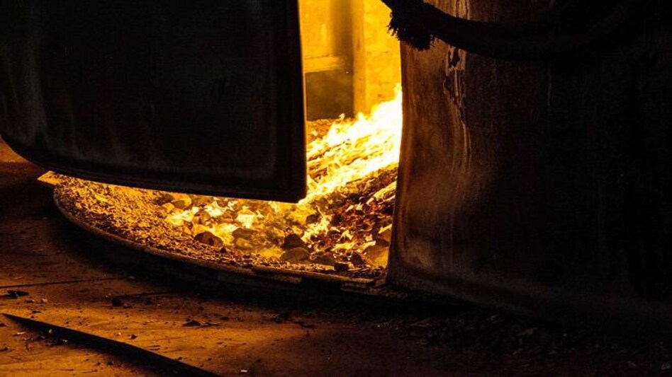 The government's announcement to spend on infrastructure helped witness buoyancy in metal scrips, while media reports suggesting a hike in steel prices by Rs 1000 per tonne added to the upward move for steel stocks The government's announcement to spend on infrastructure helped witness buoyancy in metal scrips, while media reports suggesting a hike in steel prices by Rs 1000 per tonne added to the upward move for steel stocks