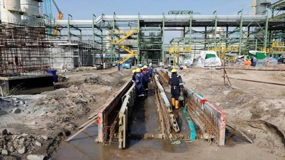 India, which ranks No. 3 in terms of global oil consumption after China and the United States, ships in over 80% of its oil needs, of which 65% is from the Middle East through the Strait of Hormuz India, which ranks No. 3 in terms of global oil consumption after China and the United States, ships in over 80% of its oil needs, of which 65% is from the Middle East through the Strait of Hormuz