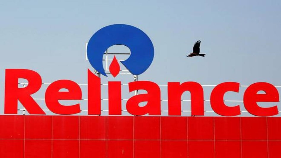 Reliance Industries Q3 result: Mukesh Ambani's company records profits at Rs 11,640 crore Reliance Industries Q3 result: Mukesh Ambani's company records profits at Rs 11,640 crore