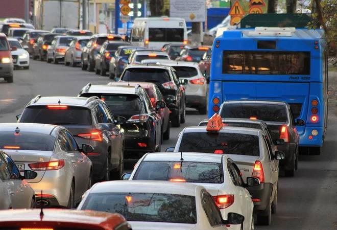 In New Delhi, a person spent 190 hours in rush hours over the year, the report said, adding that a person would have cooked 5,507 pancakes and 9,163 cookies during this time In New Delhi, a person spent 190 hours in rush hours over the year, the report said, adding that a person would have cooked 5,507 pancakes and 9,163 cookies during this time