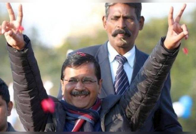 Delhi Election Results 2020 Updates: AAP chief Arvind Kejriwal has reached Hanuman Temple at Connaught Place to offer prayers following his party's thumping win in Delhi election 2020 Delhi Election Results 2020 Updates: AAP chief Arvind Kejriwal has reached Hanuman Temple at Connaught Place to offer prayers following his party's thumping win in Delhi election 2020