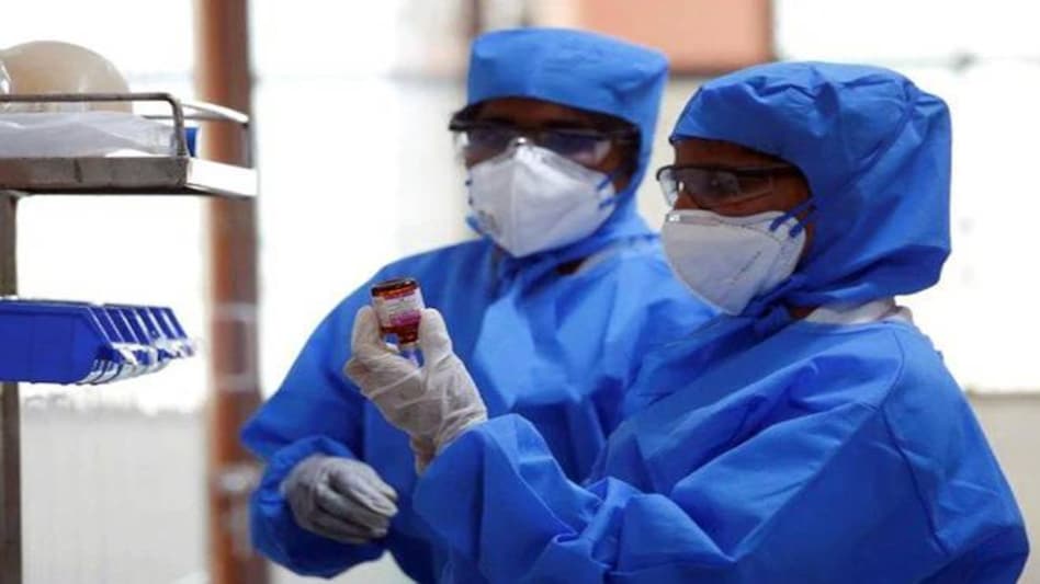 Coronavirus crisis: A men wearing a mask walk at the Shanghai Stock Exchange building at the Pudong financial district in Shanghai, China, as the country is hit by an outbreak of a new coronavirus, February 3, 2020. Pic/Reuters Coronavirus crisis: A men wearing a mask walk at the Shanghai Stock Exchange building at the Pudong financial district in Shanghai, China, as the country is hit by an outbreak of a new coronavirus, February 3, 2020. Pic/Reuters