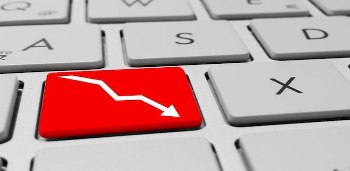 Share price of Graphite India has lost 36.59% during the last one year and fallen 7.21% since the beginning of this year Share price of Graphite India has lost 36.59% during the last one year and fallen 7.21% since the beginning of this year
