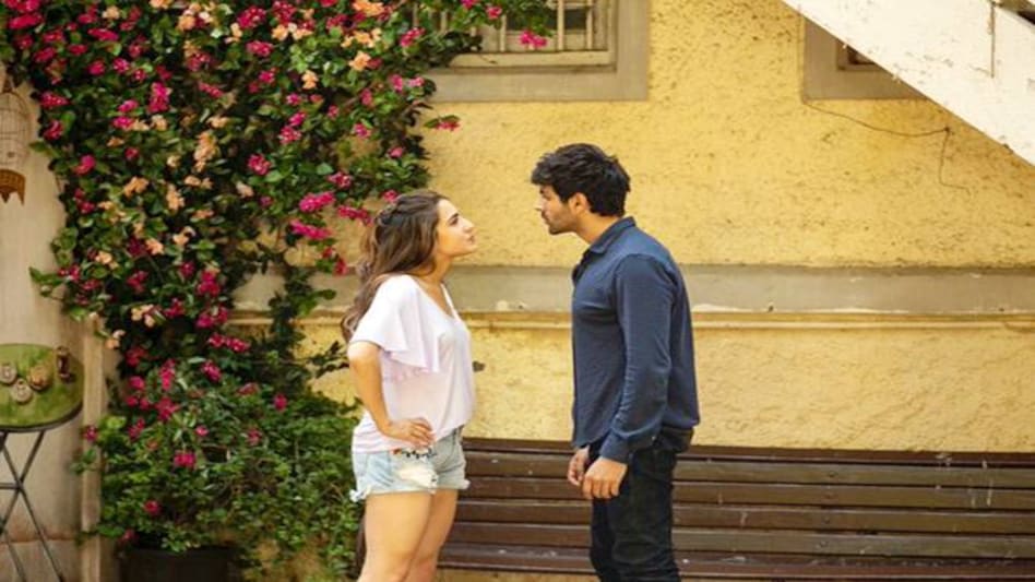 Love Aaj Kal box office prediction: Love Aaj Kal is set in 1990 and 2020 and how the concept of love has changed over the years. Love Aaj Kal box office prediction: Love Aaj Kal is set in 1990 and 2020 and how the concept of love has changed over the years.