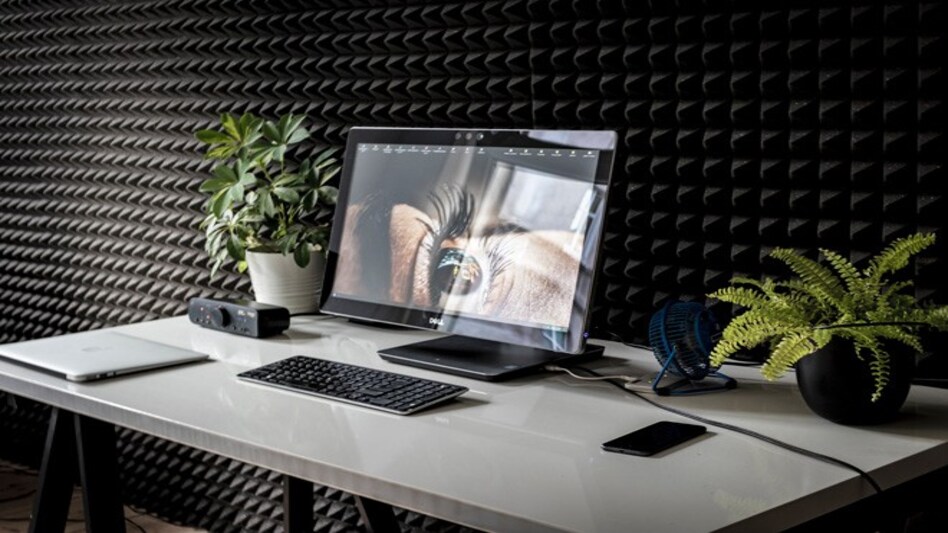 Global PC market to fall by 3.4% in 2020 in best-case scenario says Canalys Global PC market to fall by 3.4% in 2020 in best-case scenario says Canalys