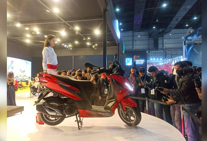 Italian manufacturer Piaggio also showcased its electric scooter called Vespa Elettrica. The new Vespa Elettrica will be made in India Italian manufacturer Piaggio also showcased its electric scooter called Vespa Elettrica. The new Vespa Elettrica will be made in India
