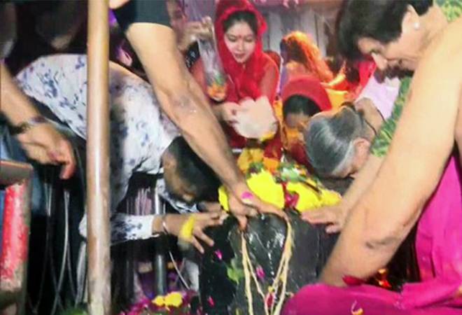 The Shivratri on February 21 is called the Maha Shivratri as it is celebrated by Hindus in a very grand manner. The Shivratri on February 21 is called the Maha Shivratri as it is celebrated by Hindus in a very grand manner.