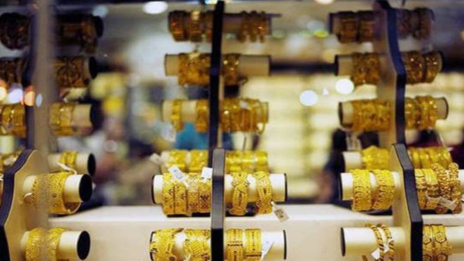 Spike in new coronavirus cases in China and elsewhere sent investors scrambling for safer assets such as gold and government bonds, traders said Spike in new coronavirus cases in China and elsewhere sent investors scrambling for safer assets such as gold and government bonds, traders said