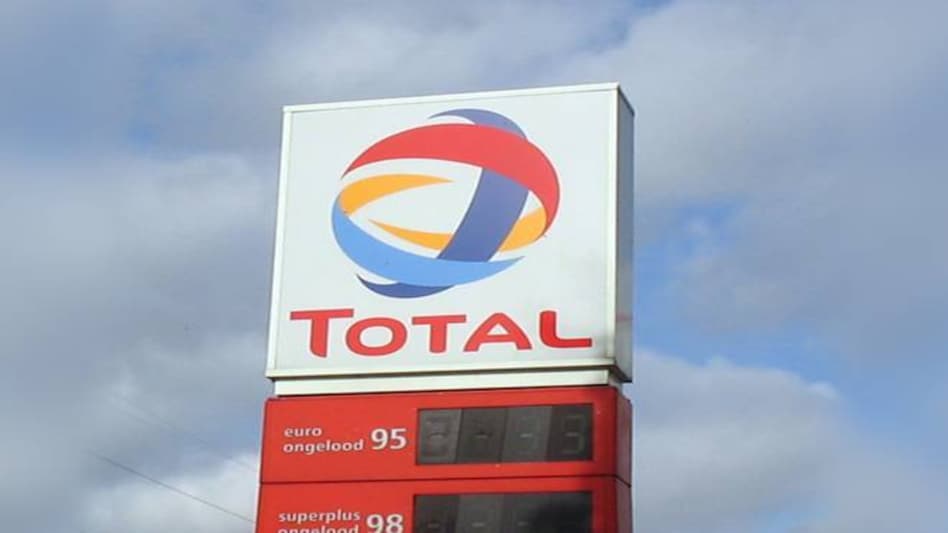 Under the agreement, the Adani family and TOTAL SA shareholders will ultimately hold 37.4 per cent each and public shareholders the remaining 25.2 per cent Under the agreement, the Adani family and TOTAL SA shareholders will ultimately hold 37.4 per cent each and public shareholders the remaining 25.2 per cent