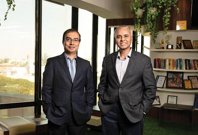 Debasish Chakraborty and V R. Govindarajan, Co-founders, Perfios (Photography by Sudhir Damerla) Debasish Chakraborty and V R. Govindarajan, Co-founders, Perfios (Photography by Sudhir Damerla)