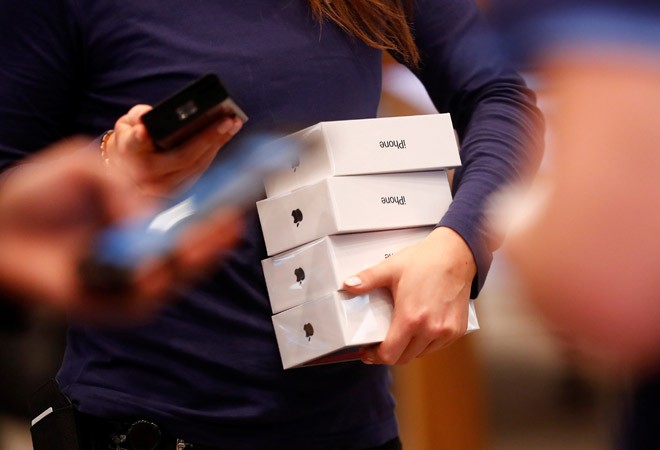 Backed by iPhone, eSIM smartphone shipments to double in 2020