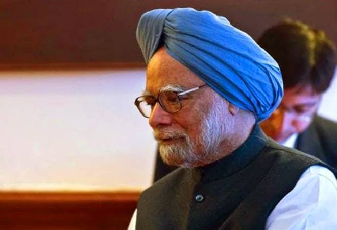 Economic slowdown, coronavirus crisis, social disharmony dangerous trinity for India: Manmohan Singh
