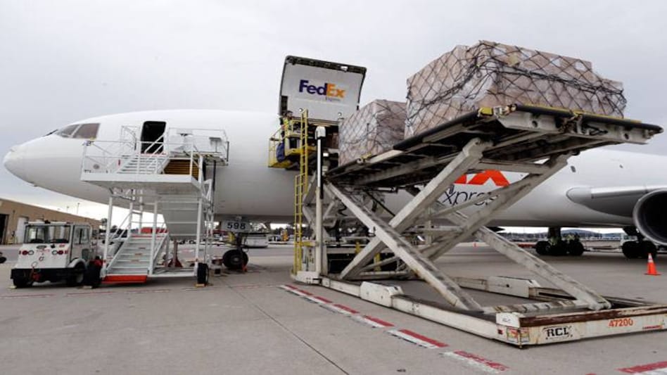 Airlines in coronavirus war mode: 7 lakh km, 626 flights, 4,300 tonnes cargo Airlines in coronavirus war mode: 7 lakh km, 626 flights, 4,300 tonnes cargo