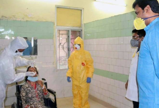 Coronavirus in Mumbai: Doctor tests COVID-19 positive in Dharavi