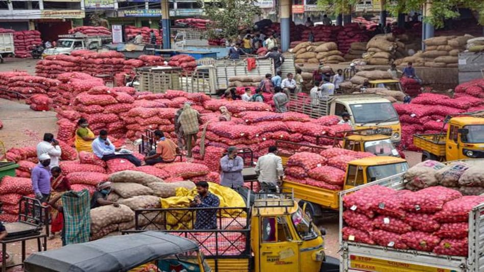 Coronavirus news: Centre writes to the states to decongest mandis Coronavirus news: Centre writes to the states to decongest mandis