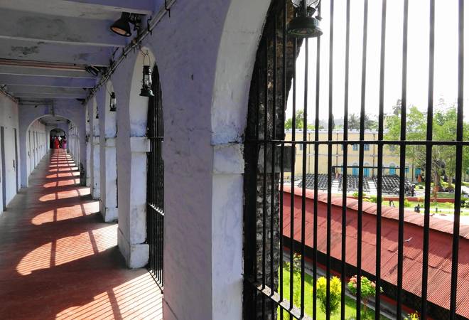 Coronavirus update: Maharashtra imposes lockdown in 5 prisons over pandemic fear