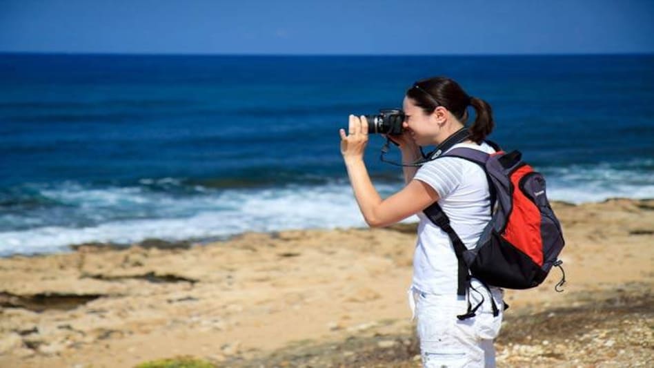 Canon strongly believes that there should be no reason for people to stop learning new skills in the current lockdown Canon strongly believes that there should be no reason for people to stop learning new skills in the current lockdown