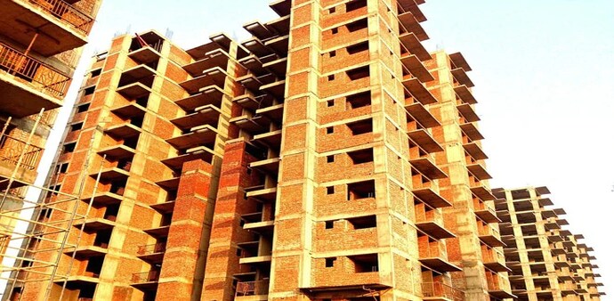 "It is a complete buyer's market. So if somebody really wants to do the deal, they have to reduce prices," said Ram Raheja of S Raheja Realty in Mumbai. "It is a complete buyer's market. So if somebody really wants to do the deal, they have to reduce prices," said Ram Raheja of S Raheja Realty in Mumbai.